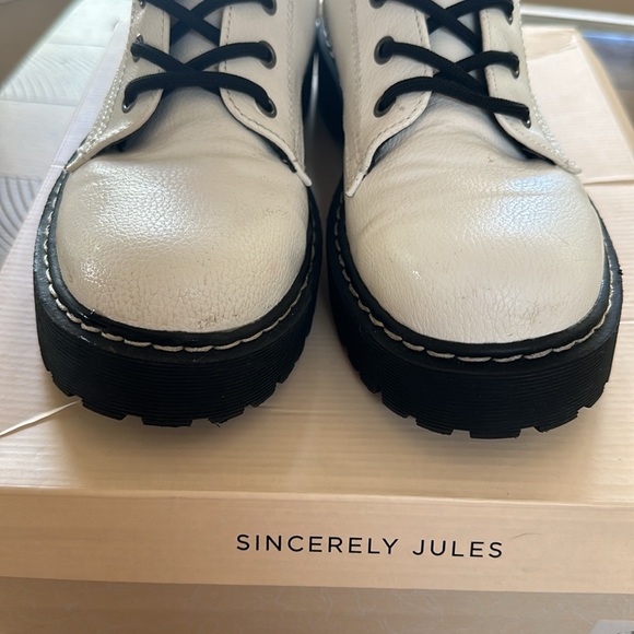 Sincerely Jules Harley White Boots - Picture 3 of 11